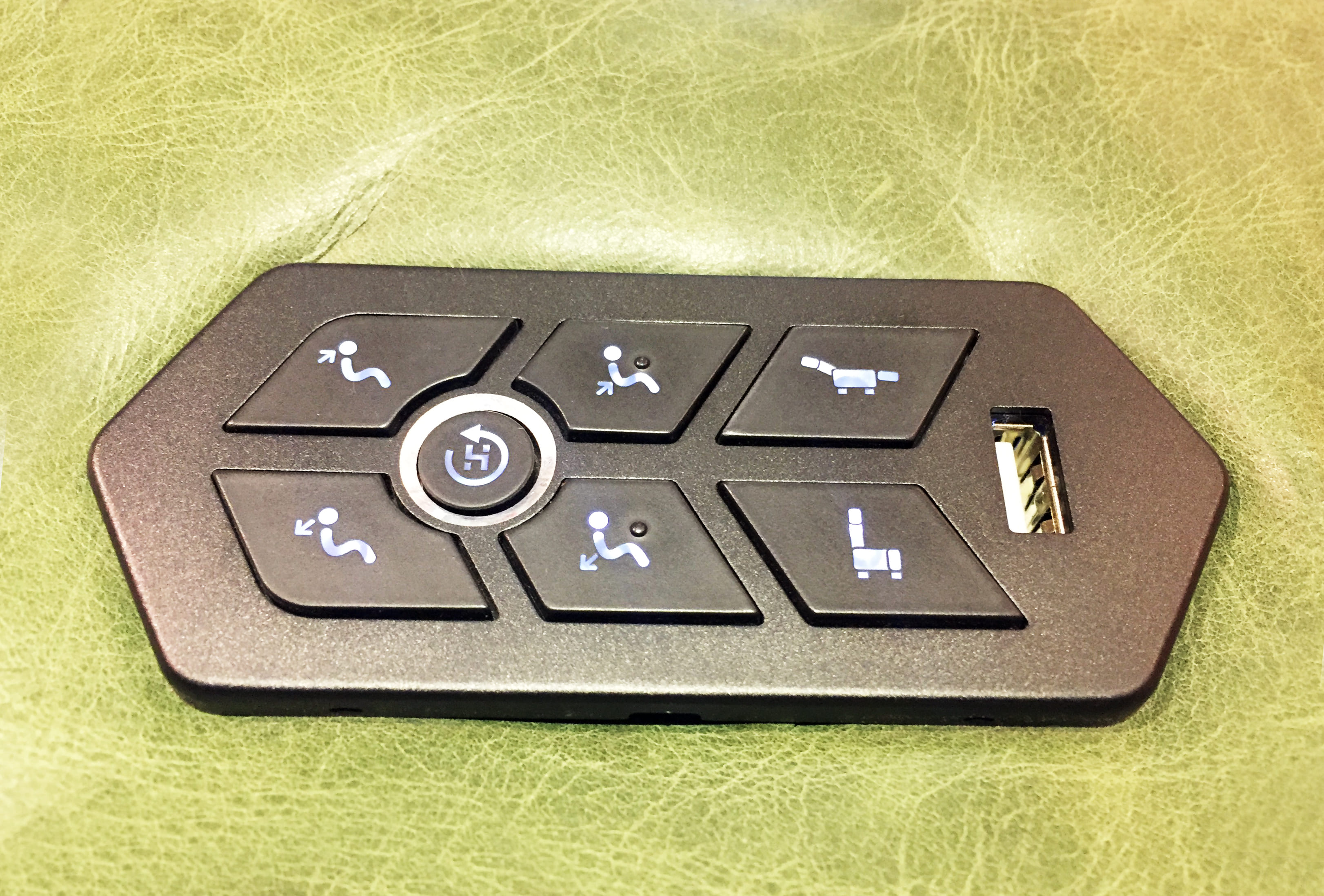 Tri-logic Switch